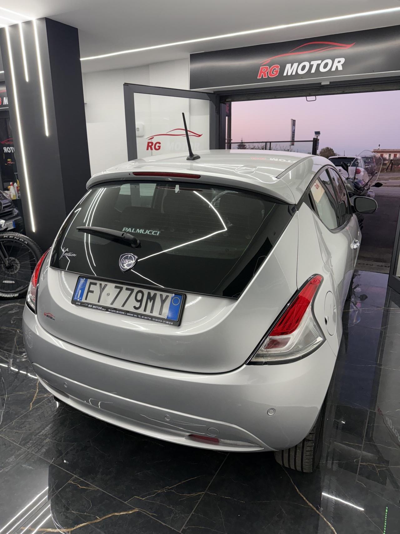 Lancia Ypsilon 1.2 69 CV 5 porte GPL Ecochic Gold