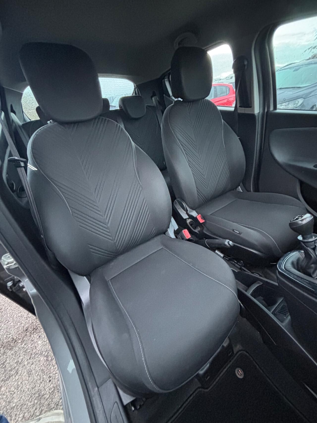 Lancia Ypsilon 1.0 FireFly 5 porte S&S Hybrid Gold