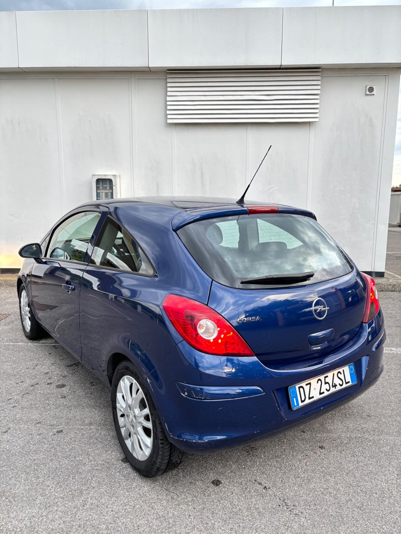 Opel Corsa 1.2 Benzina 3 Porte
