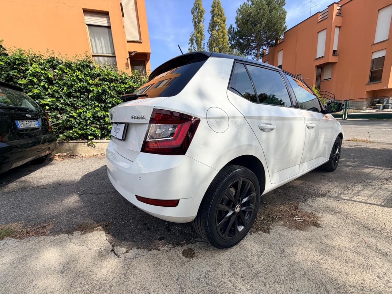 Skoda Fabia 1.0 MPI 60 CV Twin Color Nero