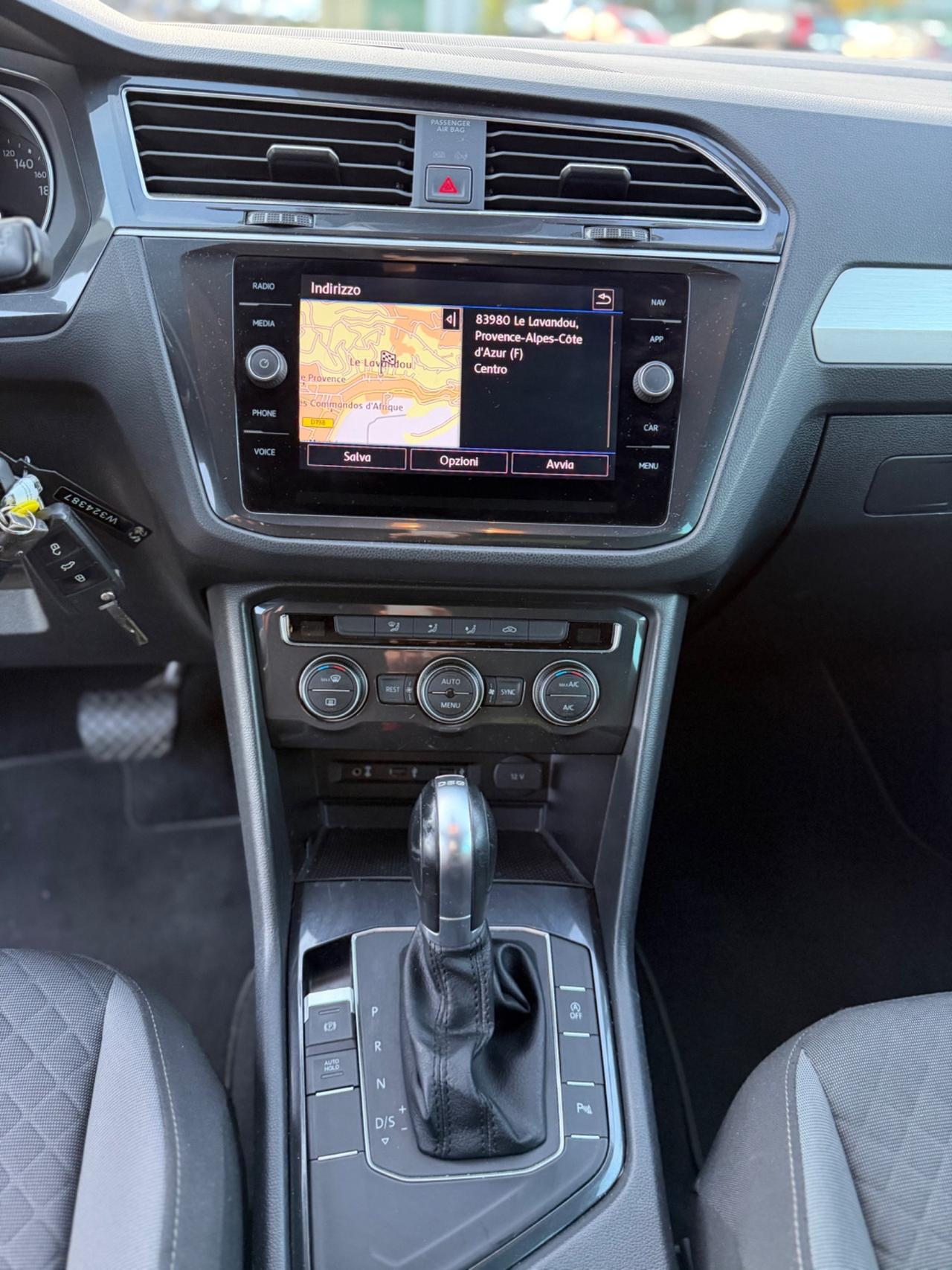 Volkswagen Tiguan 2.0 TDI *Automatik*Navi*Euro6*