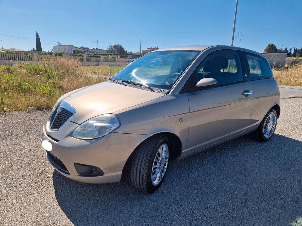Lancia Ypsilon 1.2 Argento