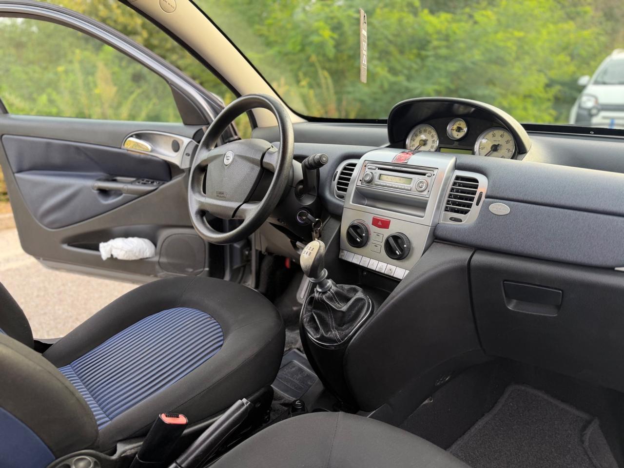 Lancia Ypsilon 1.2 Argento*Neopatentati*