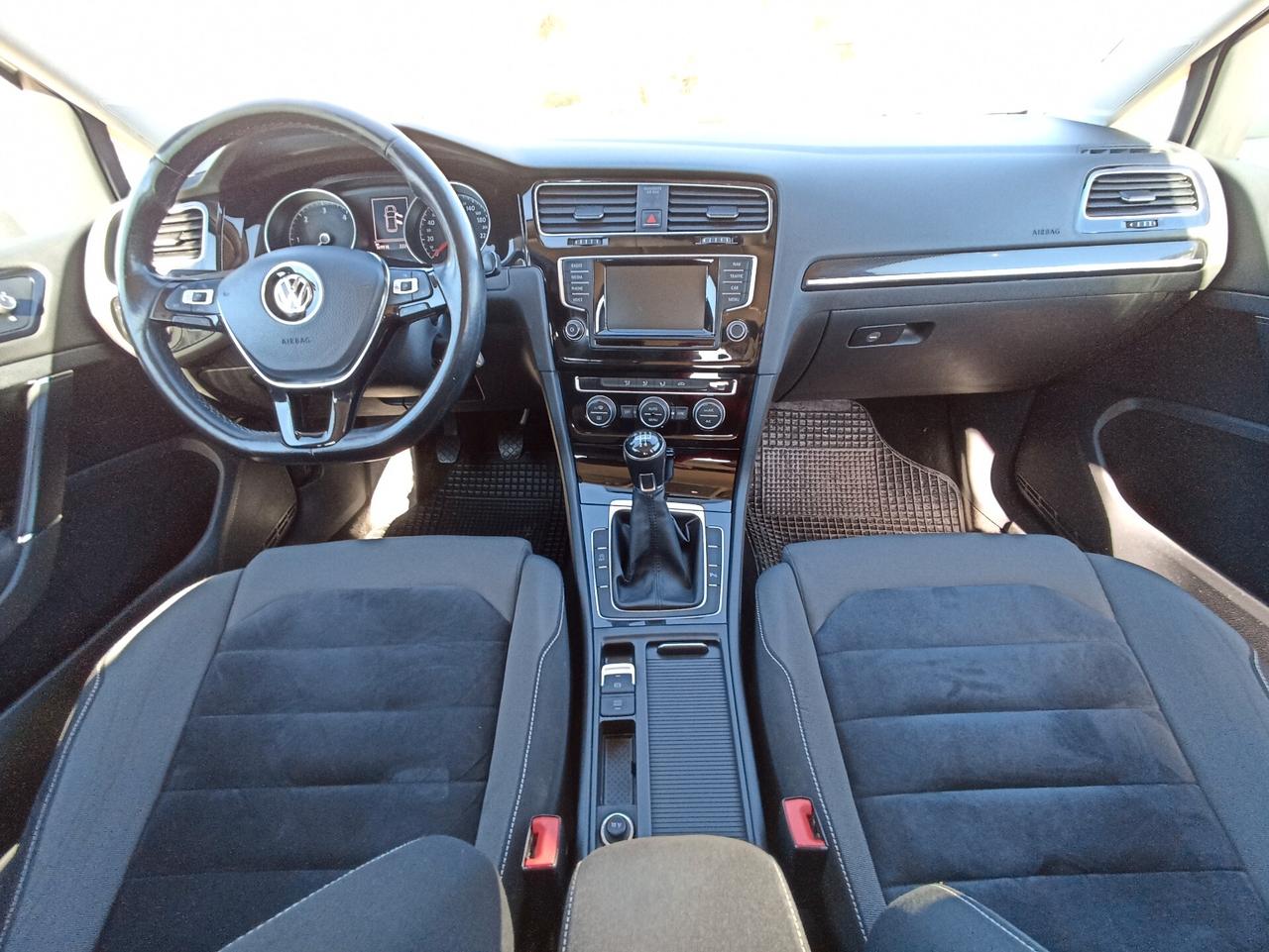 Volkswagen Golf 1.6 TDI 105 Cv 5p. Highline BMT - 2014