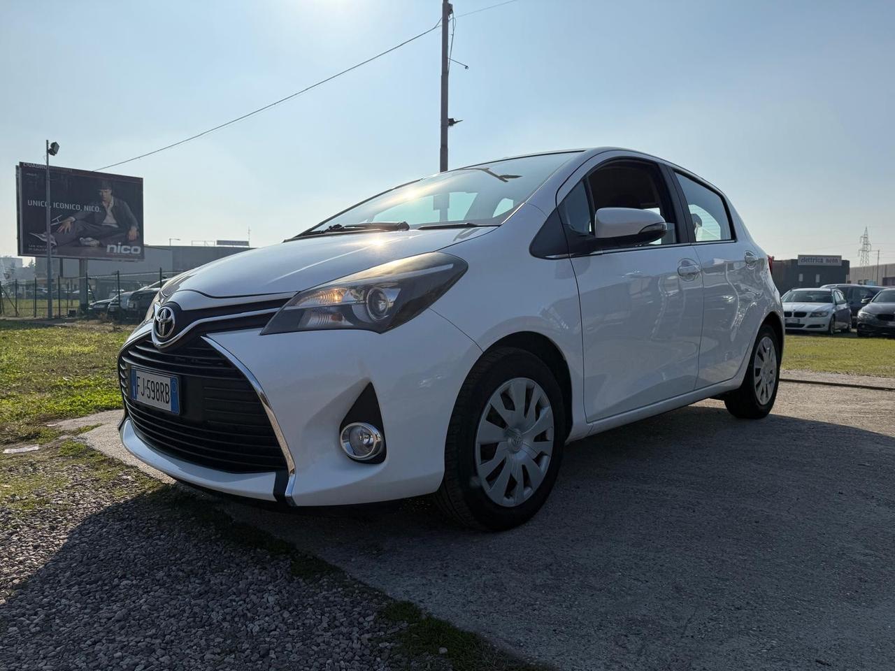 Toyota Yaris 1.0 5 porte Lounge