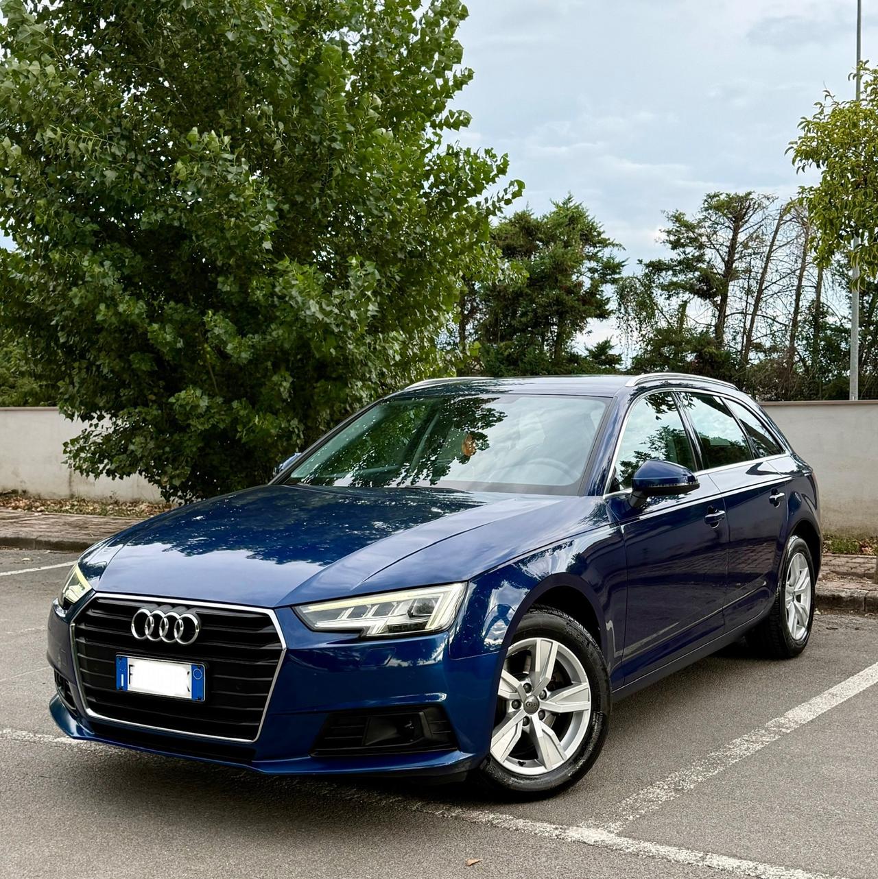 Audi A4 2.0 TDI 150 CV S tronic