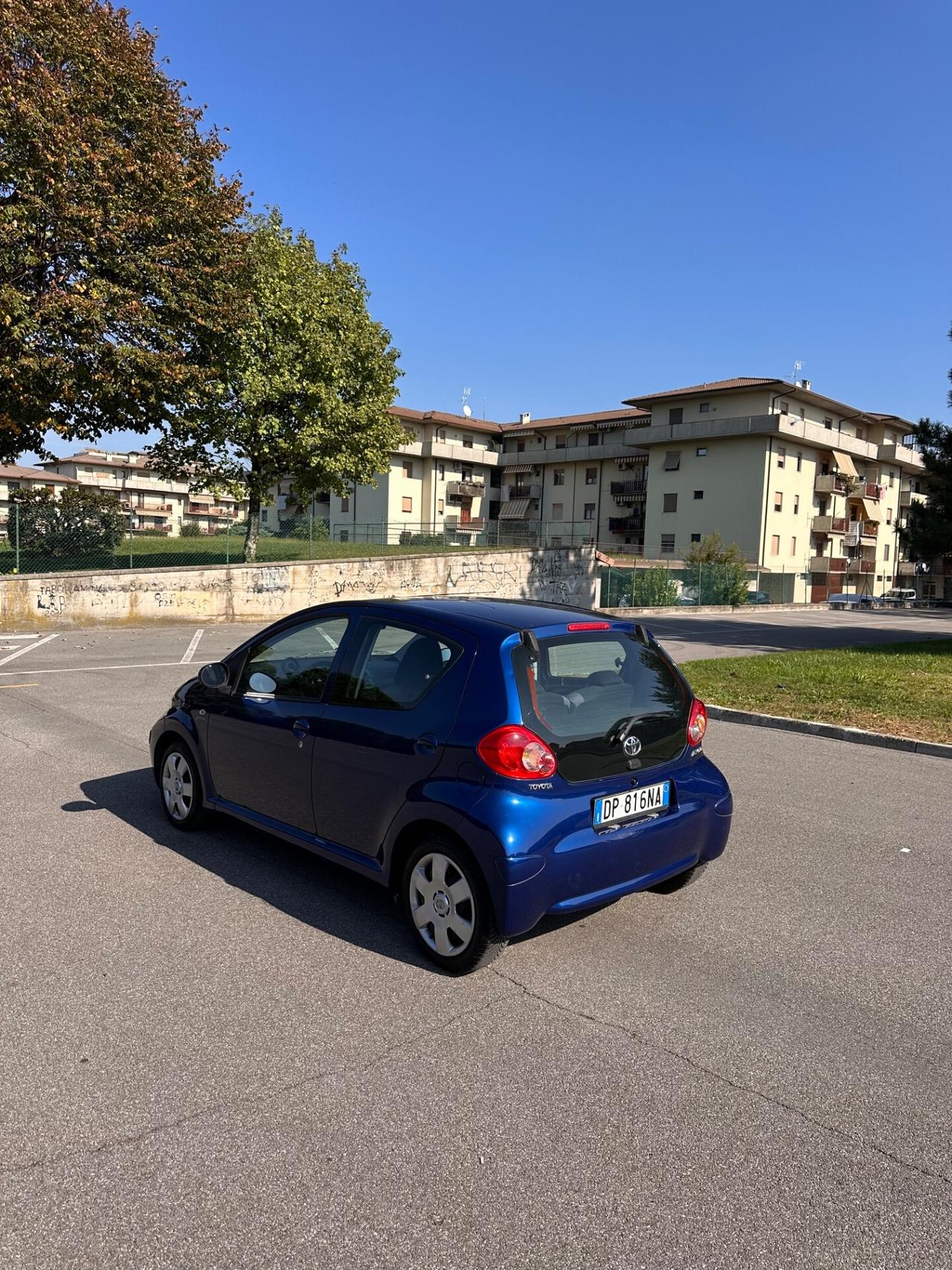 Toyota Aygo 1.0 Benzina 5 porte Sound Solo 80.000 Km