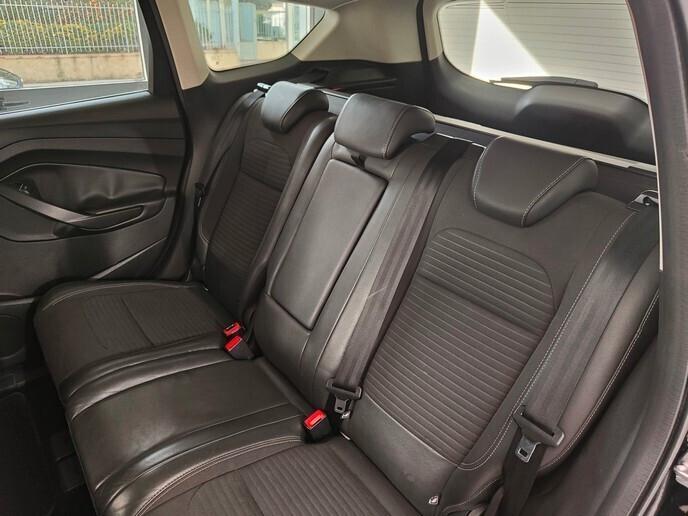 Ford Kuga 1.5 TDCI 120 CV S&S 2WD Powershift TITANIUMM