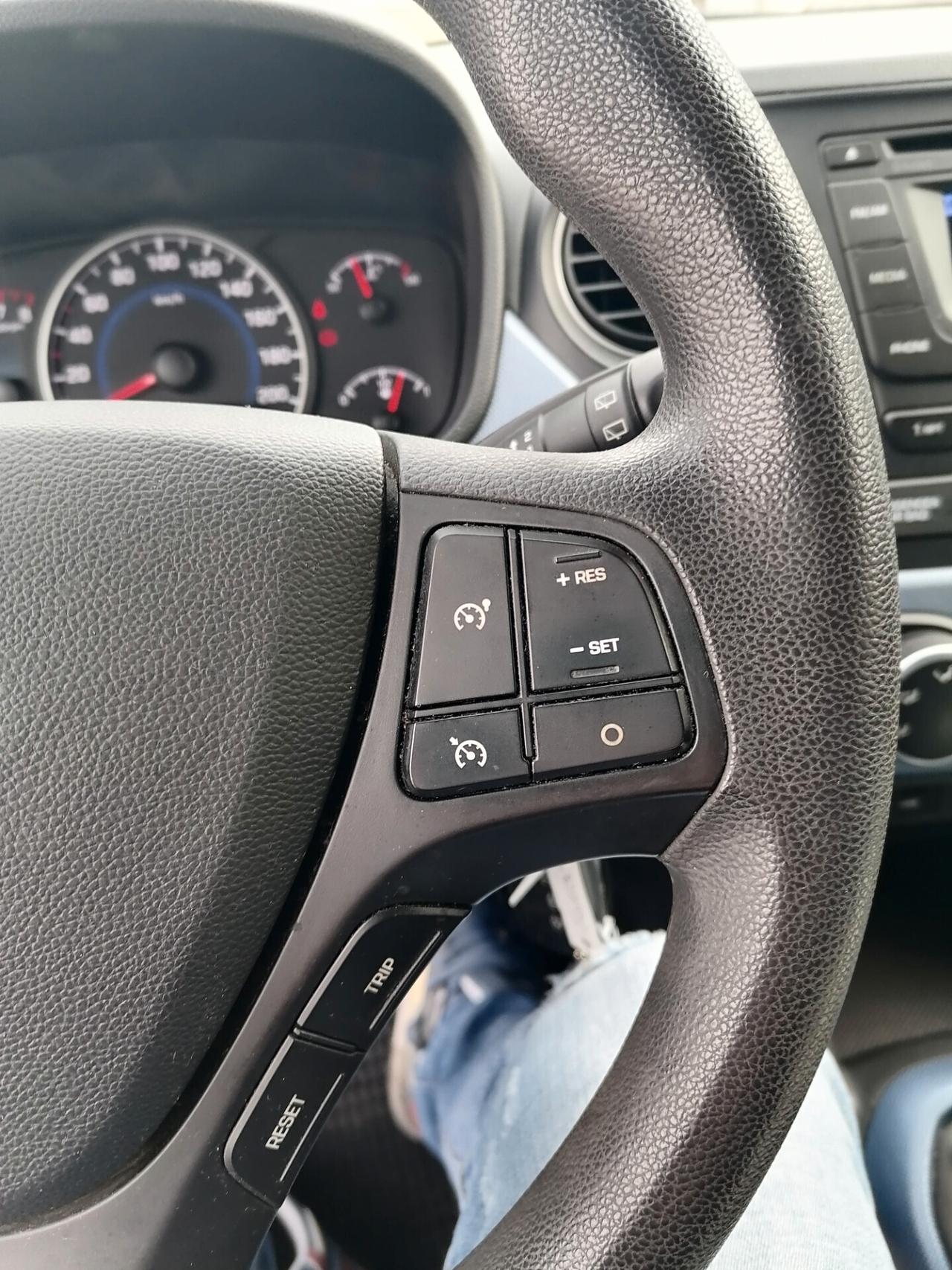 Hyundai i10 1.2 benzina Sound Edition 2016