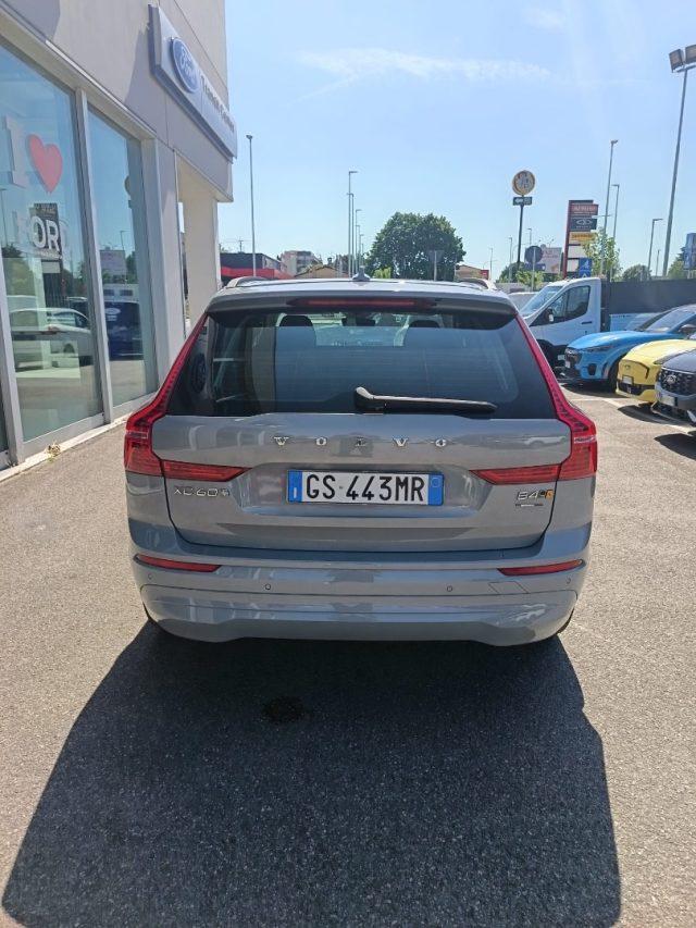 VOLVO XC60 B4 (d) AWD automatico Ultimate Dark