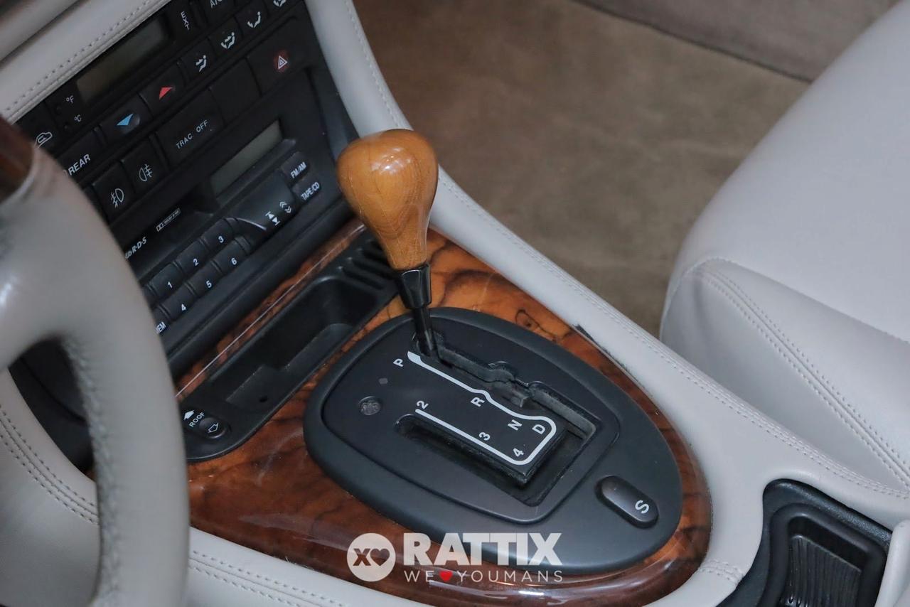 Jaguar XK8 4.0 V8 284CV Convertible