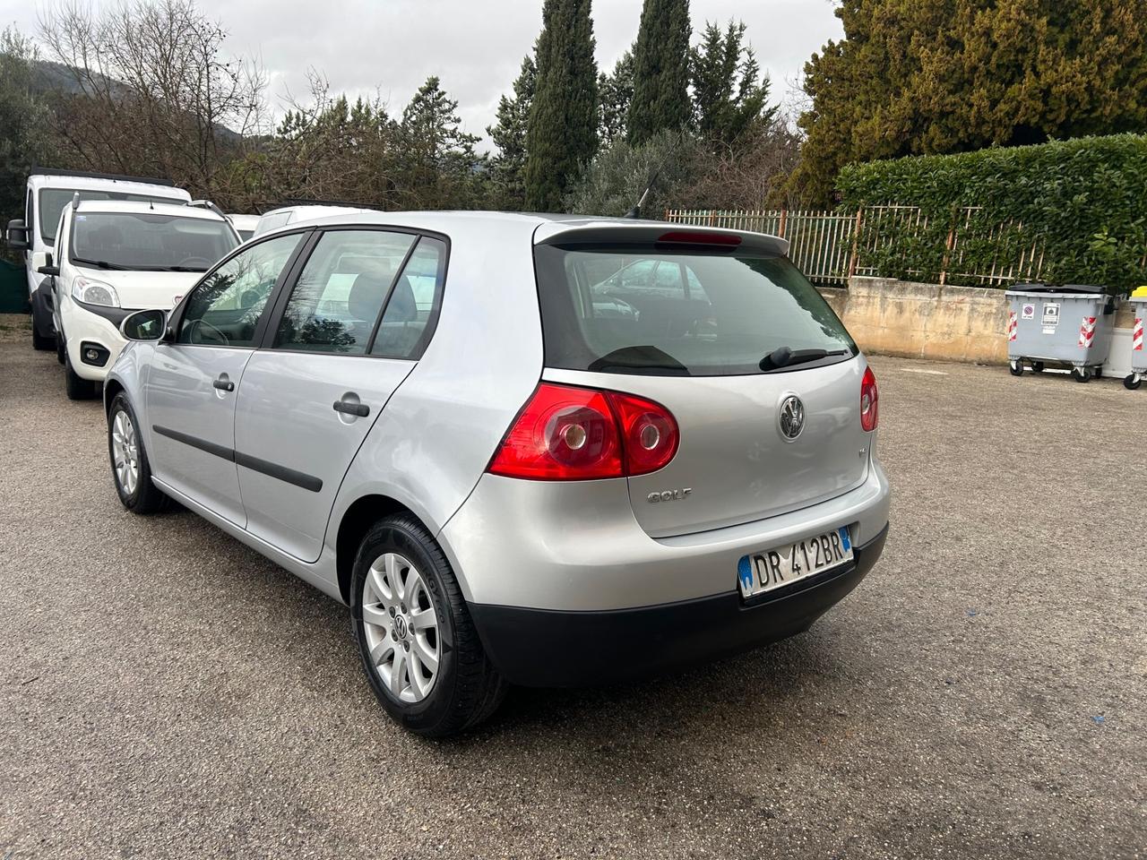 Volkswagen Golf 1.6 Benzina 99000km