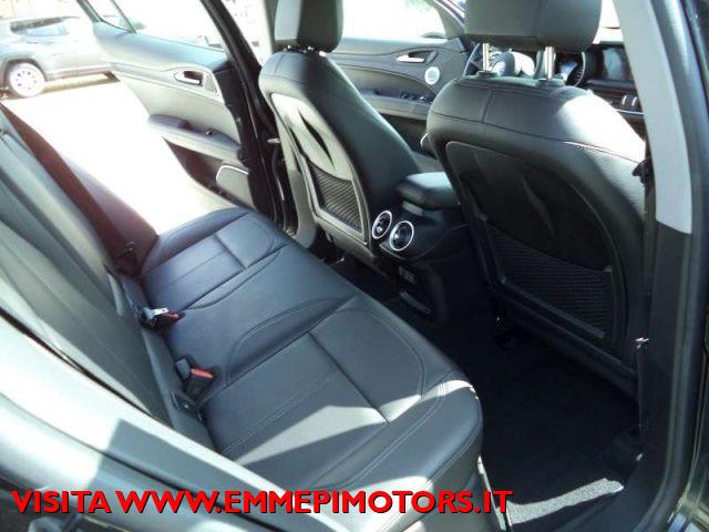 ALFA ROMEO Stelvio 2.0 Turbo 200 CV AT8 Q4 SUPER