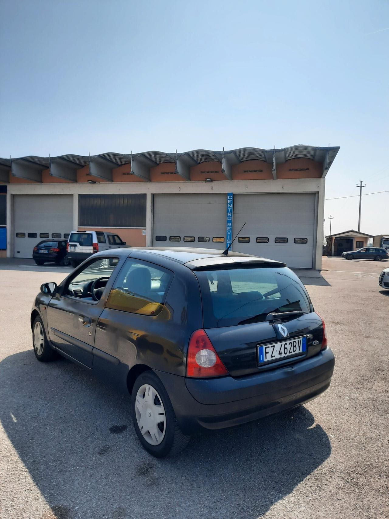 Renault Clio 1.5 dCi 65CV OK NEOPATENTATI