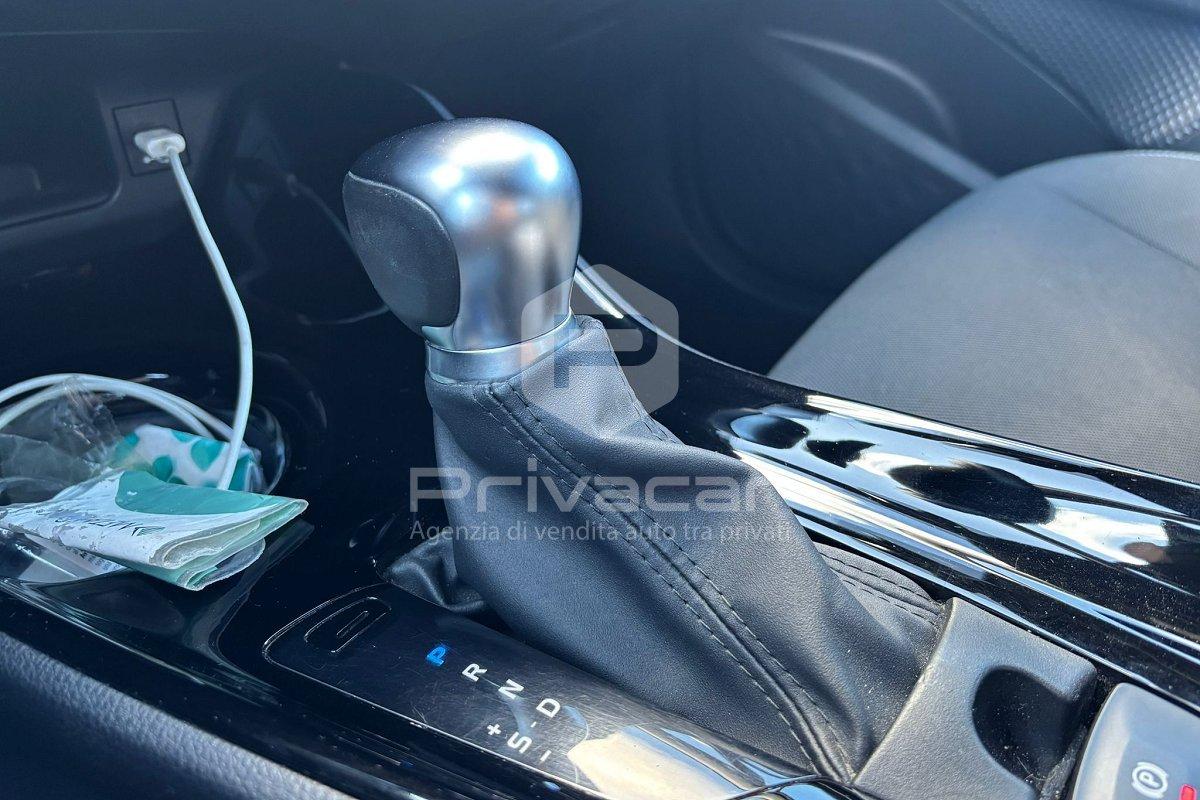 TOYOTA C-HR 2.0 Hybrid E-CVT Trend