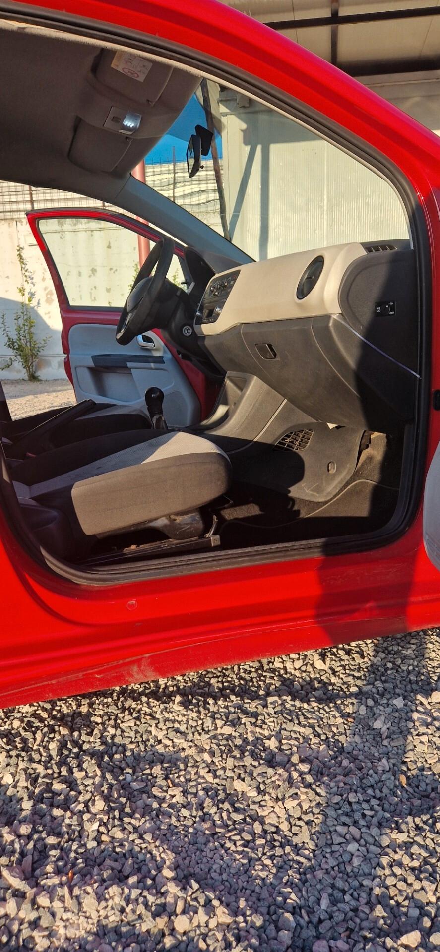 Seat Mii 1.0 68 CV 5 porte Chic Ecofuel