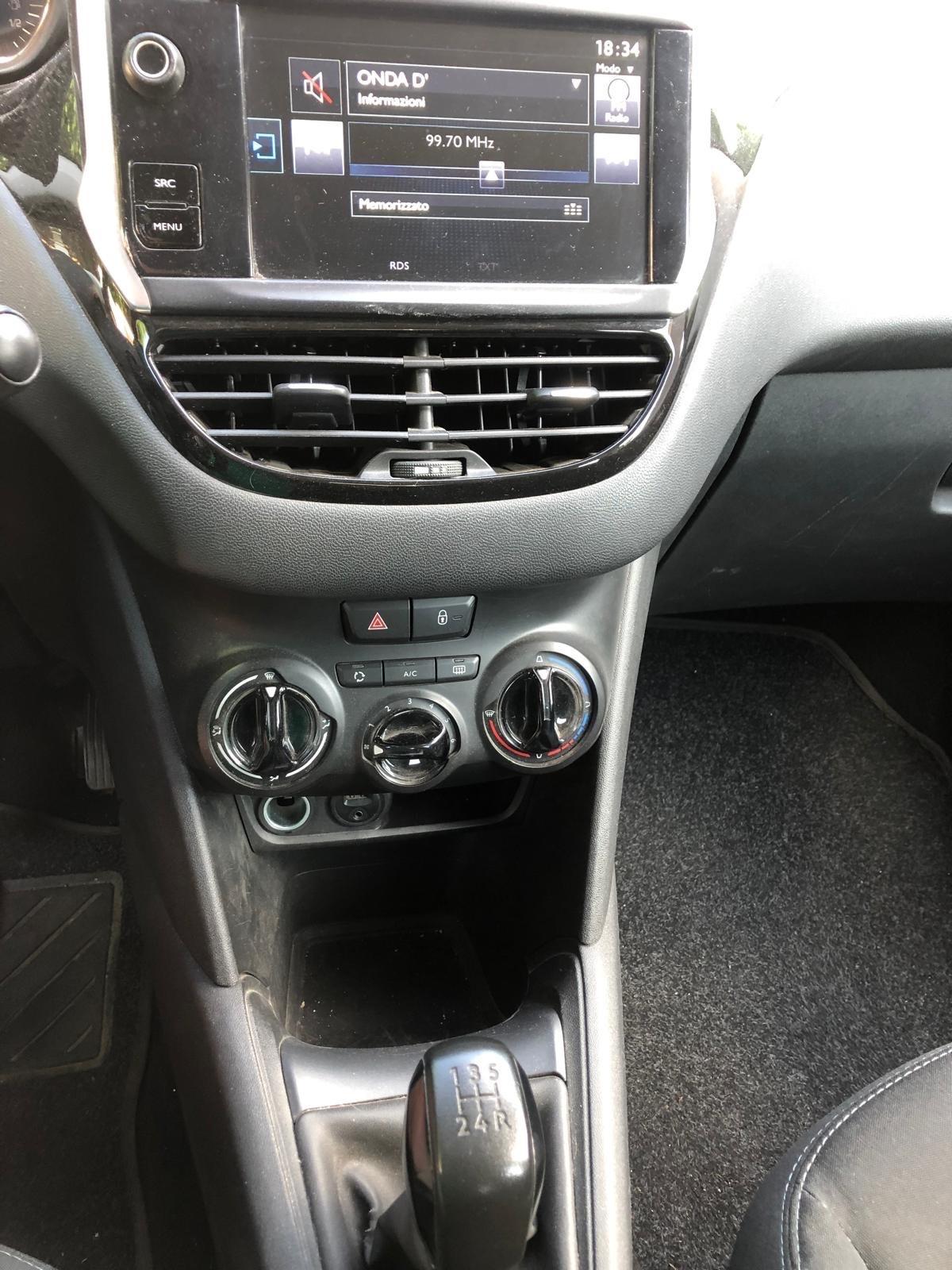 PEUGEOT 208 1.4 DIESEL-GARANZIA 12 MESI
