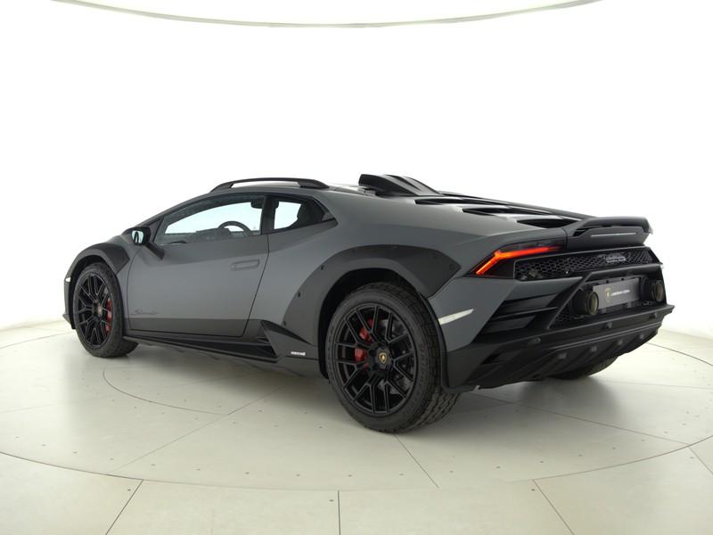 Lamborghini Huracan sterrato 5.2 610 awd