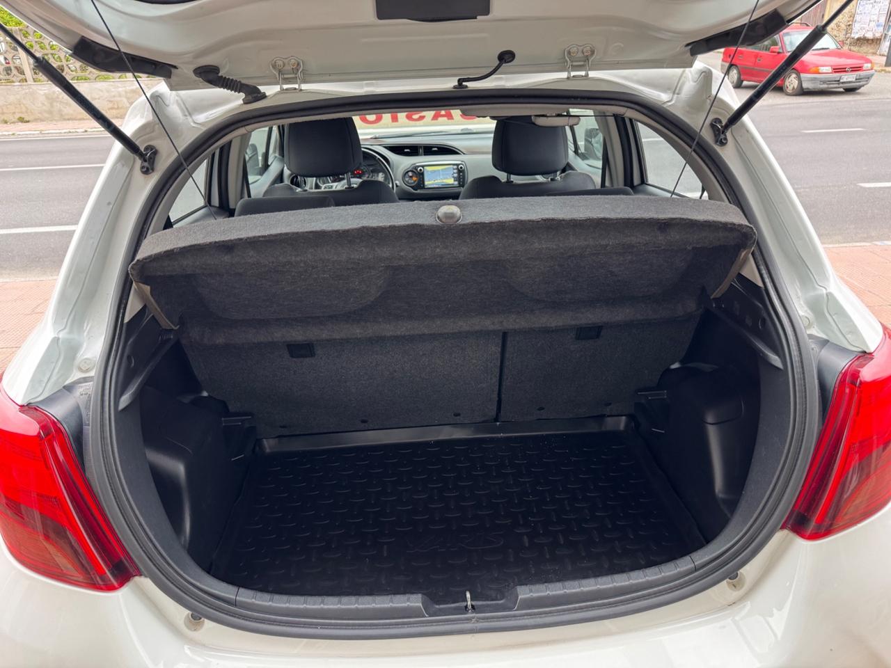 Toyota Yaris 1.4 D-4D 5 porte Lounge