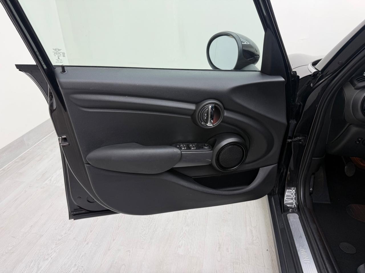 Mini 1.5 One D Business XL