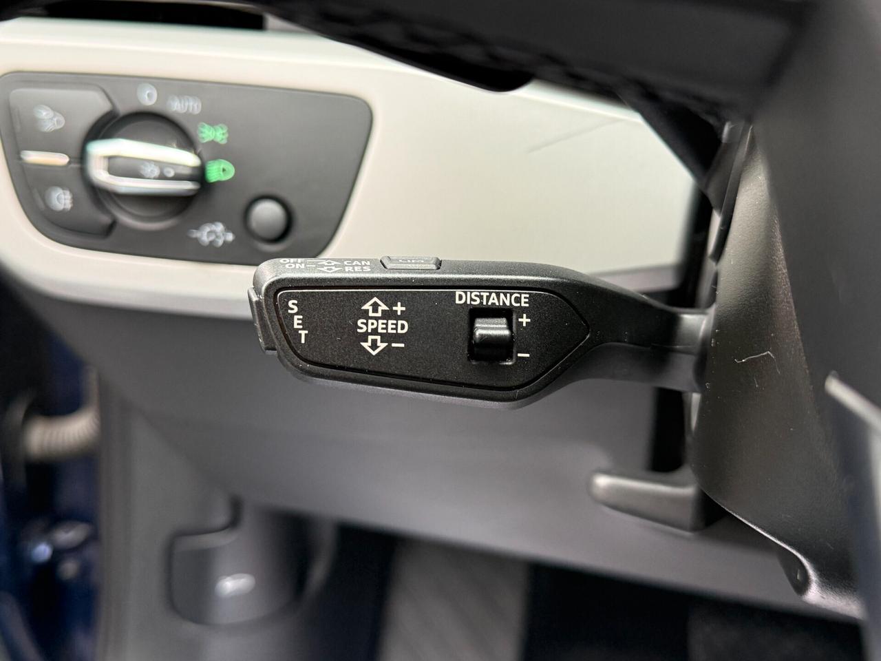 Audi A4 Avant 40 g-tron Stronic NAVI COCKPIT LED