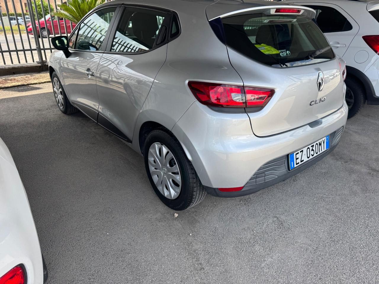 Renault Clio 1.2 75CV 5 porte Wave