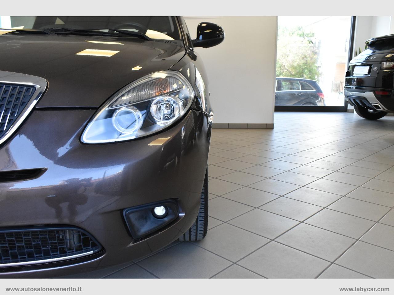 LANCIA Ypsilon 1.2 69 CV Unyca