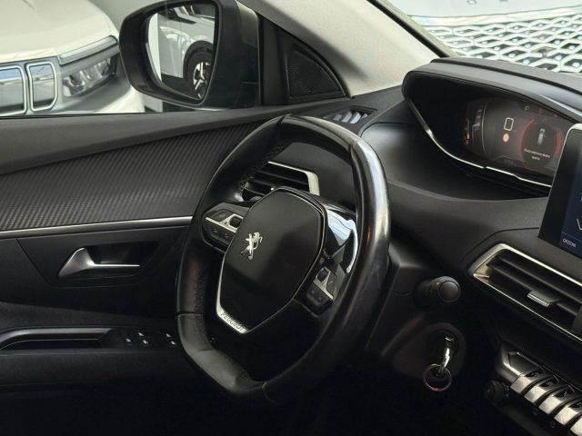 PEUGEOT 3008 BlueHDi 130 S&S Crossway tua da ?169,00
