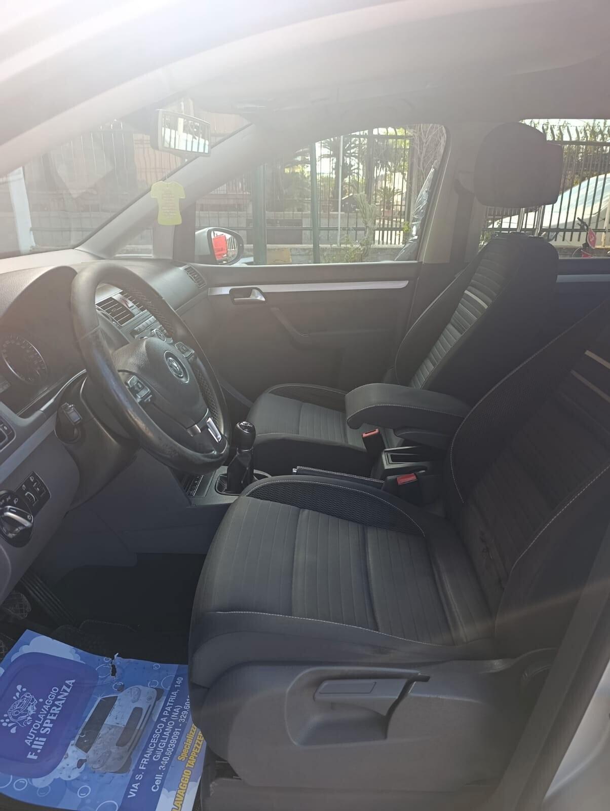 Volkswagen Touran 1.6 TDI Comfortline 2016