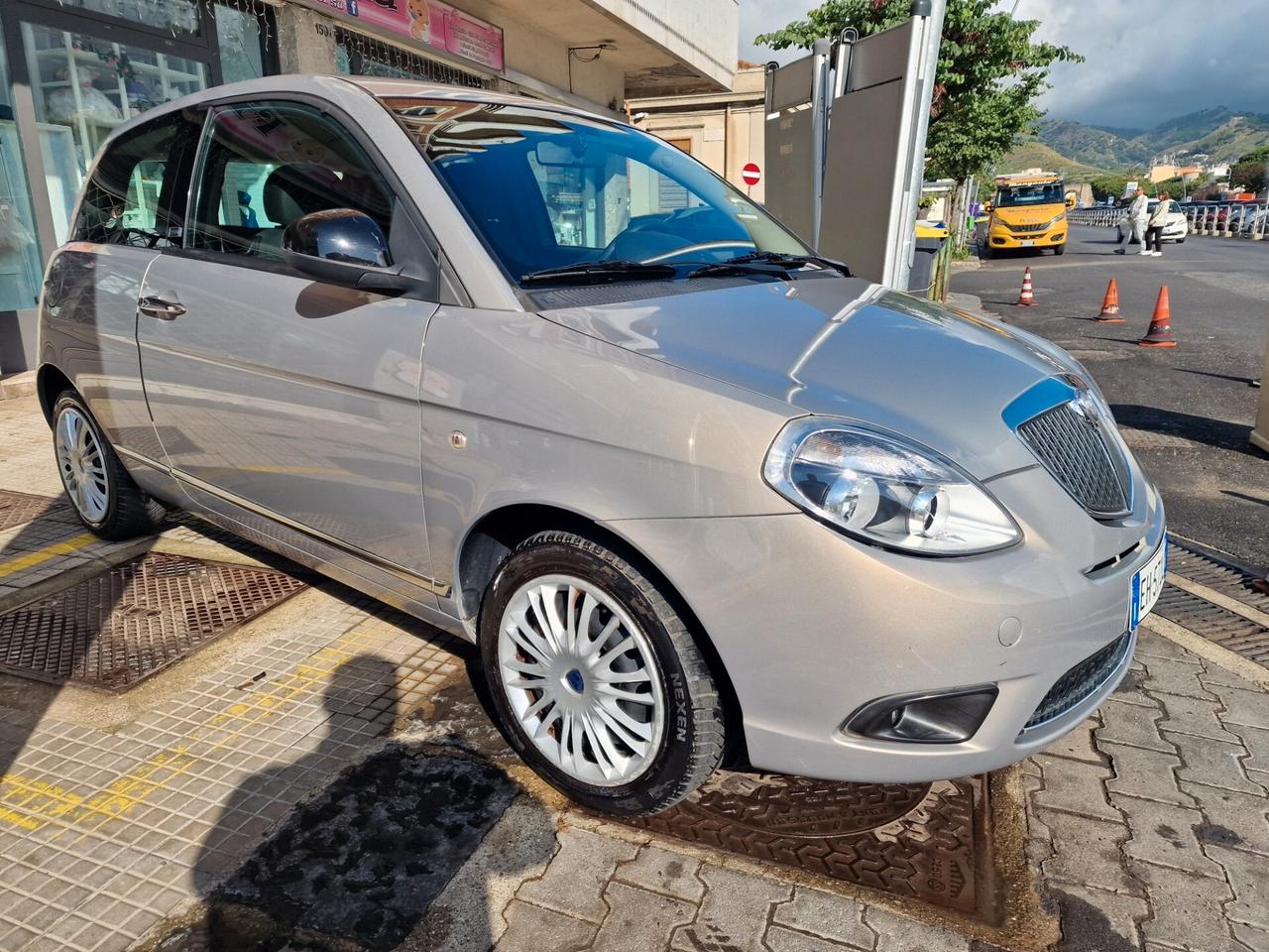 Lancia Ypsilon 1.2 69 CV Diva