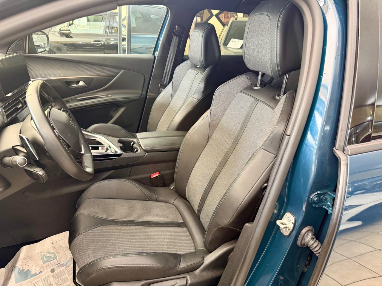 Peugeot 3008 BlueHDi 130 S&S EAT8 Allure Pack