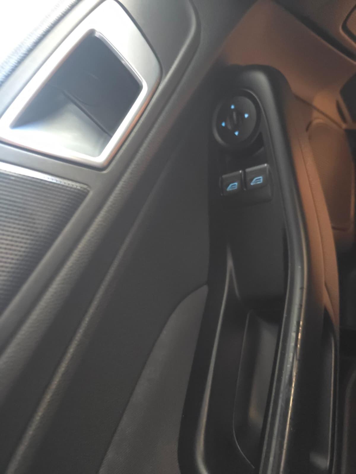 Ford Fiesta 1.5 TDCi 75CV 3 porte Black & White Edition