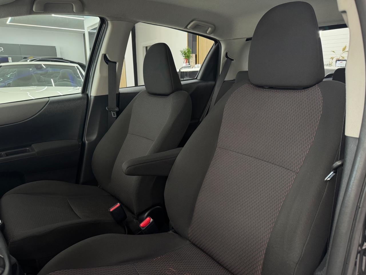 Toyota Yaris 1.4 90 Cv Lounge- Full Opt