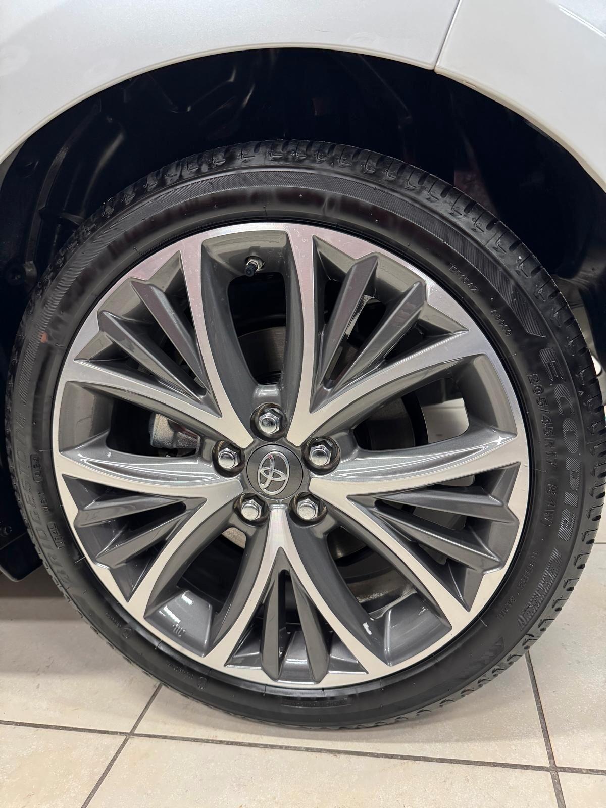 Toyota Yaris 1.5 130 Hybrid 5 porte Lounge