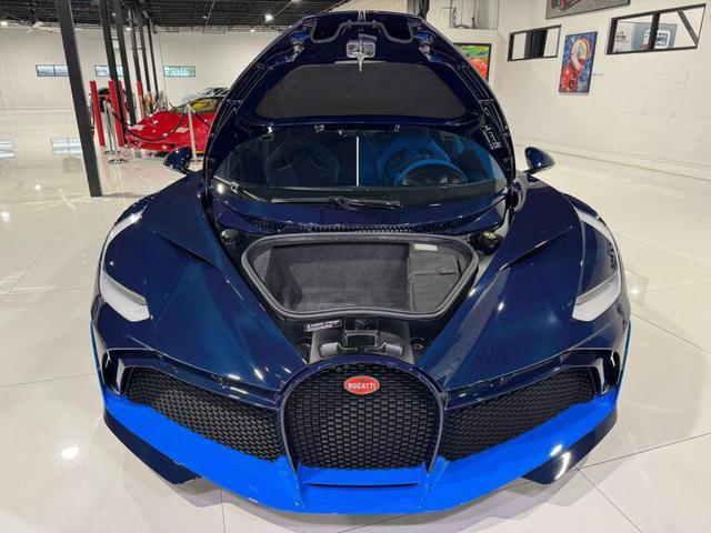 BUGATTI Other DIVO 8.0 W16 1500 HP "1 of 40 FOR THE WORLD"