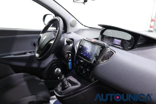 LANCIA Ypsilon 1.0 FIREFLY 5 PORTE S&S HYBRID GOLD FARI LED