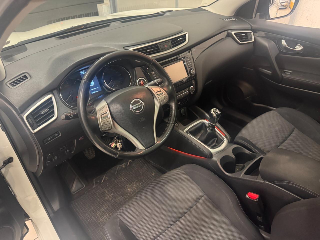 NISSAN Qashqai 1.5 dCi N-Connecta