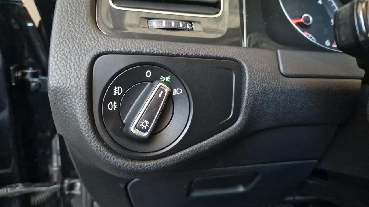 Volkswagen Golf Variant 1.6 TDI 115 CV DSG Executive BlueMotion Tech.