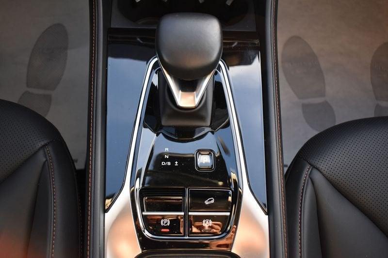 MG HS 1.5 T Luxury AT