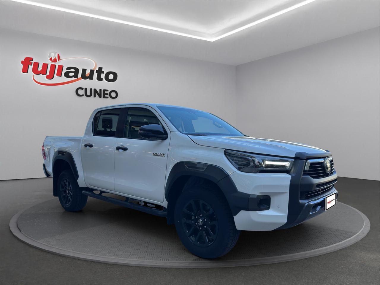Toyota Hilux 2.8 d-4d 48V double cab Invincible
