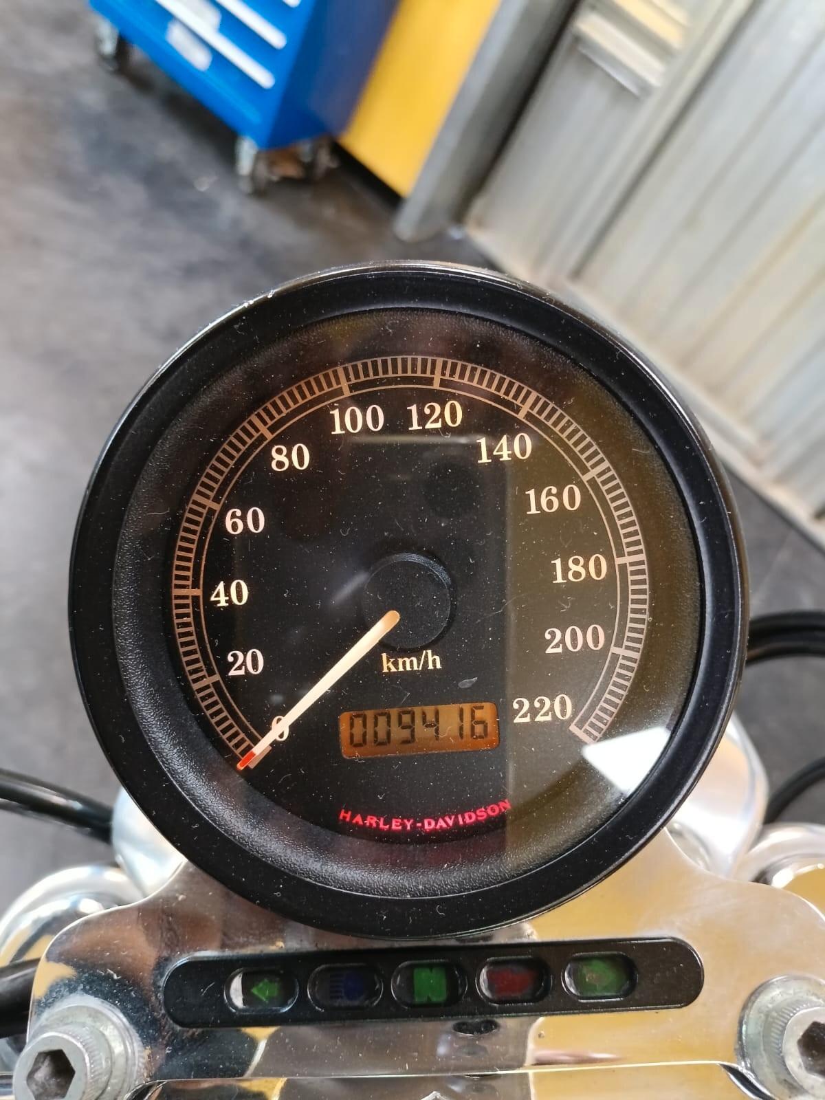 Harley-davidson 883 km 9416
