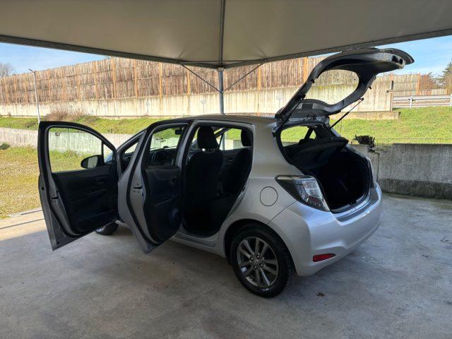 TOYOTA Yaris 1.0 5 porte Lounge OK NEOPATENTATI KM CERTIFIICATI