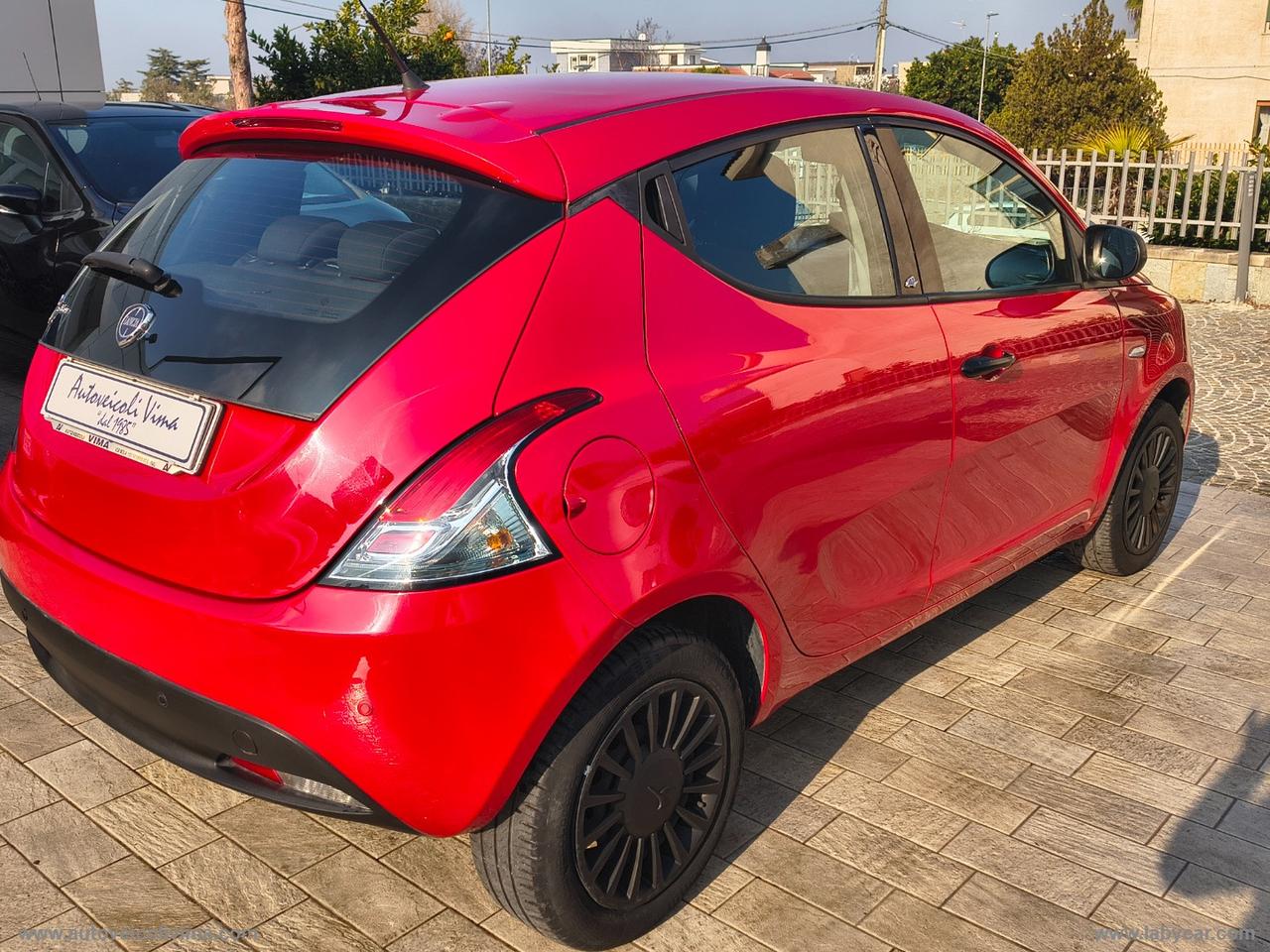 LANCIA Ypsilon 1.2 69 CV 5p. GPL Ecochic Ele.Bl