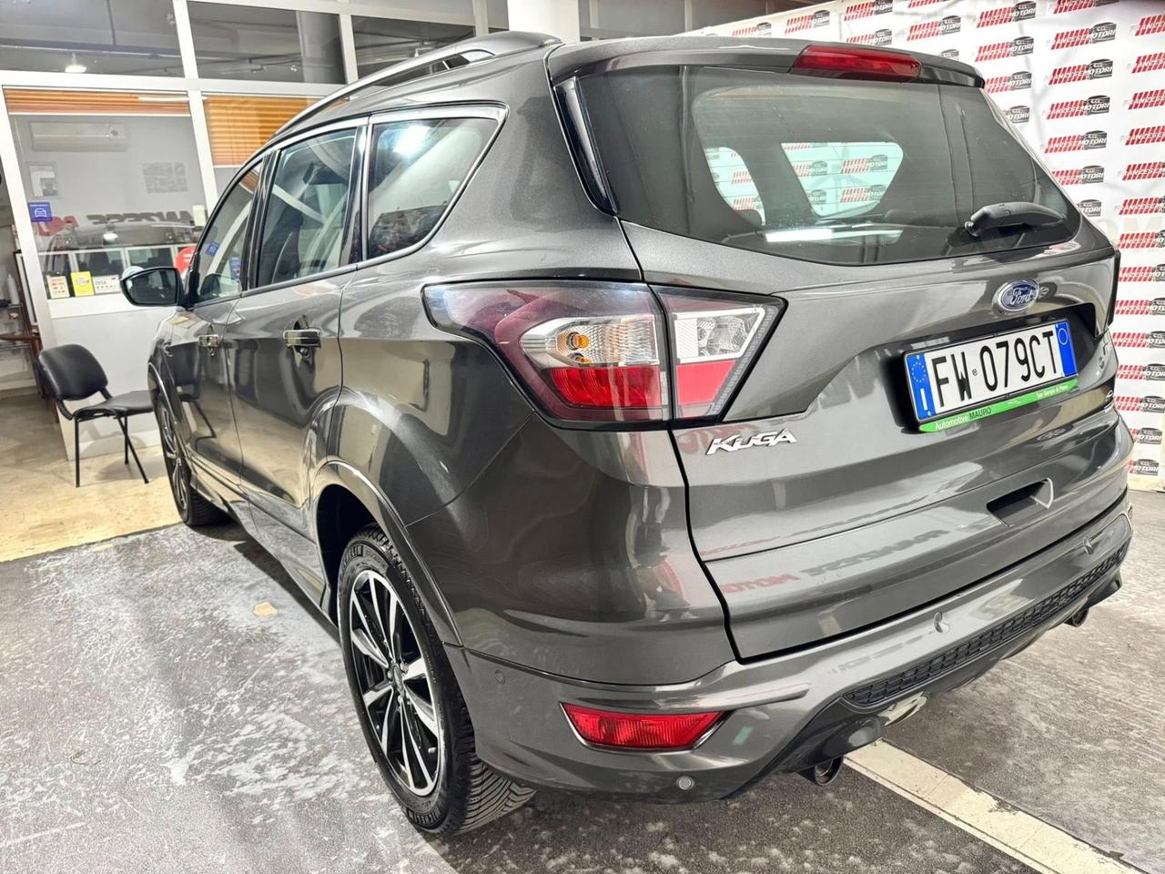 Ford Kuga 2.0 TDCI 180 CV S&S 4WD Powershift Vignale