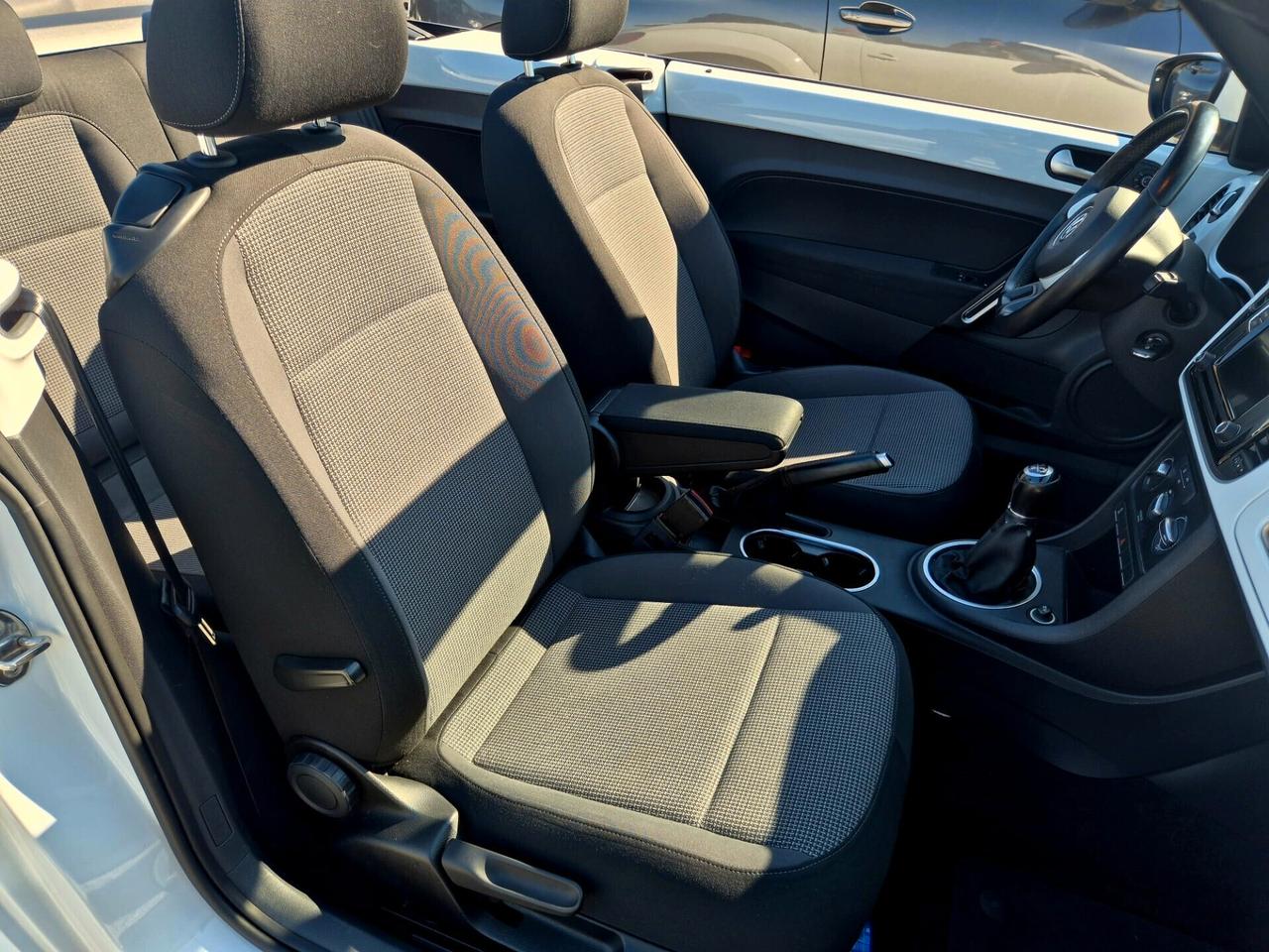 Volkswagen Maggiolino Cabrio 2.0 TDI