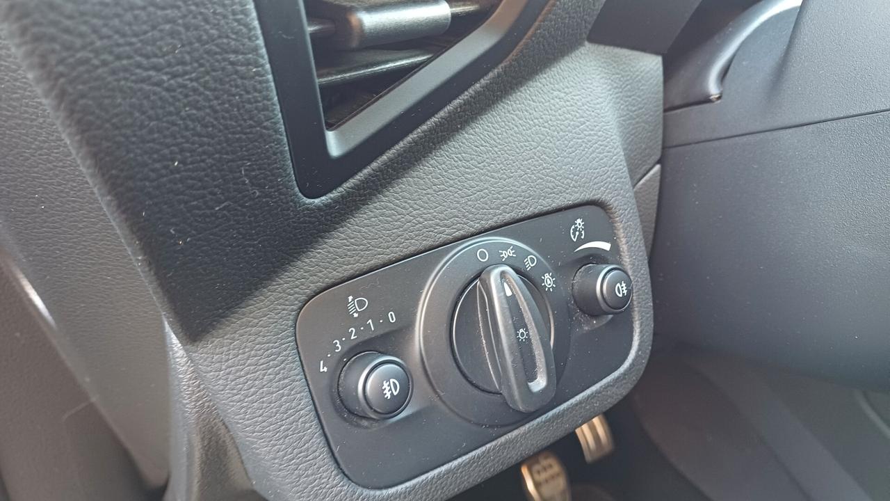 Ford Kuga 1.5 TDCI 120 CV S&S 2WD ST-Line