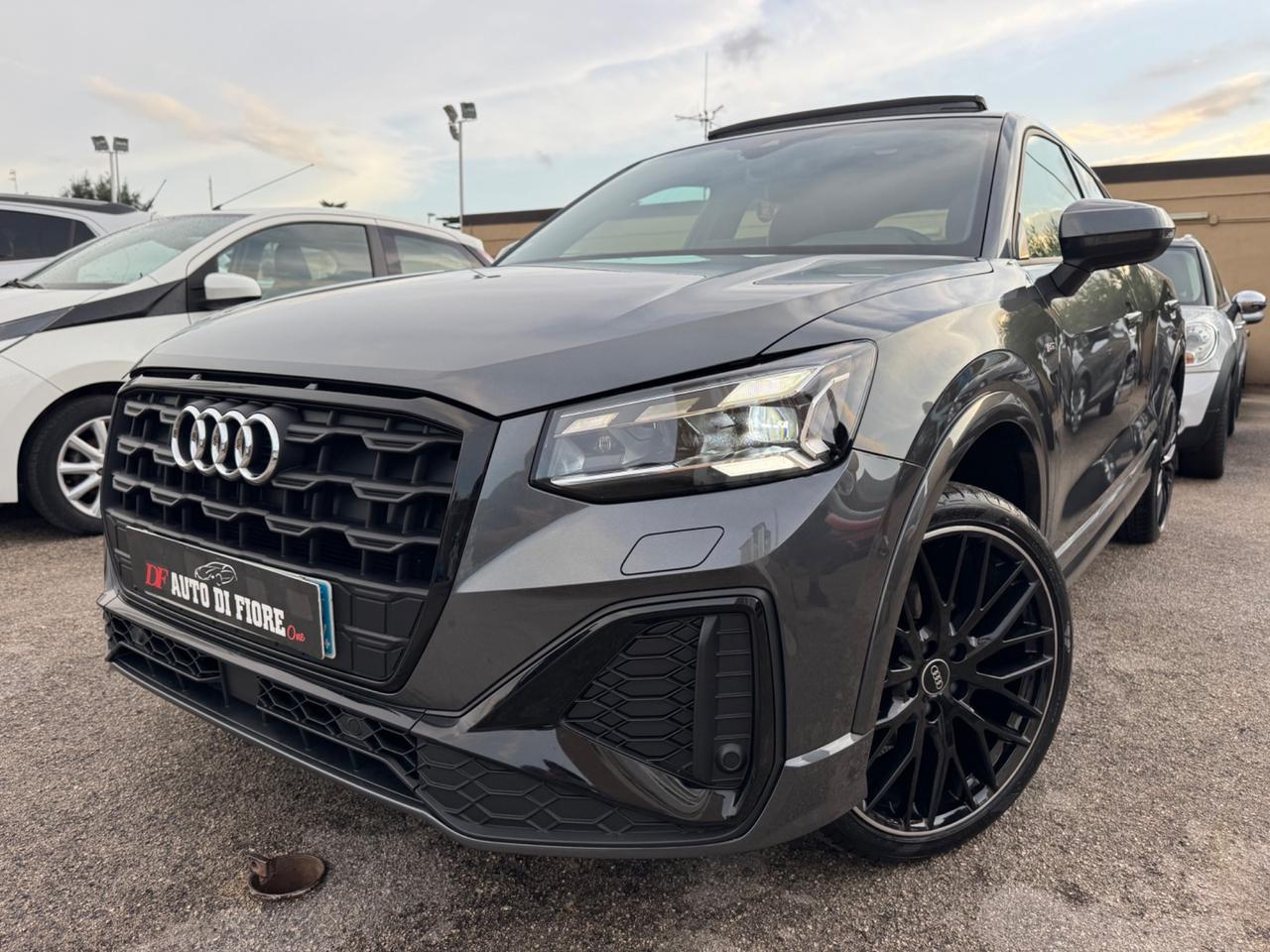 Audi Q2 30 TDI 116CV S tronic S-line Edition COCKPIT tetto