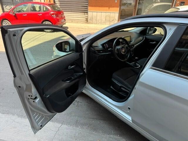 Fiat Tipo 1.3 Mjt 95 CV S&S SW Lounge