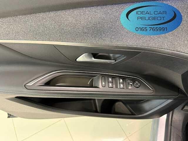 Peugeot 5008 BlueHDi 130 S&S Allure