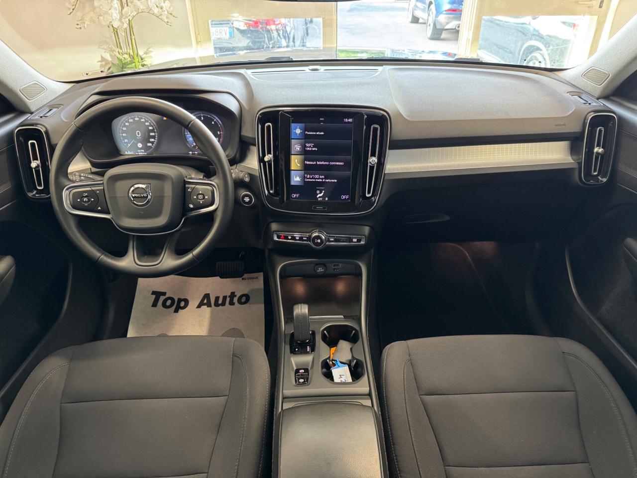 VOLVO XC 40 D3 GEARTRONIC MOMENTUM PRO - MY21